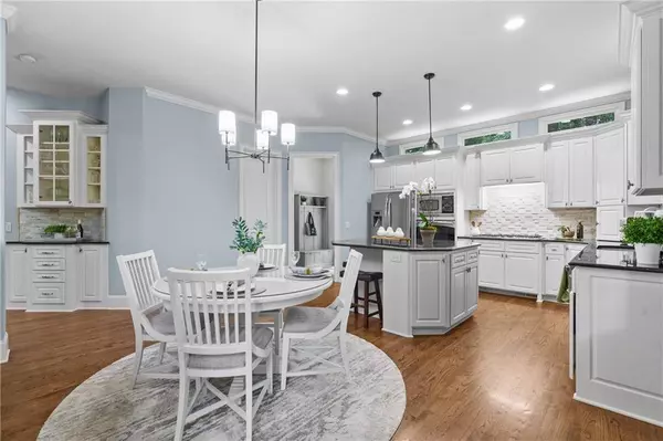 2635 Etienne LN, Cumming, GA 30041