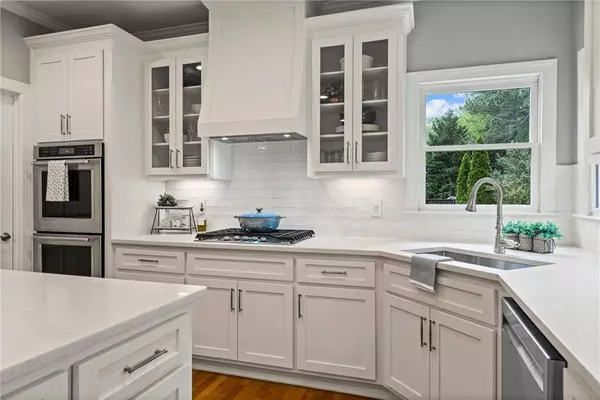 1315 Woodland TRCE, Cumming, GA 30041