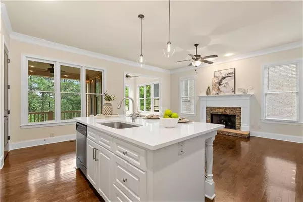 3105 Neal CT, Cumming, GA 30041