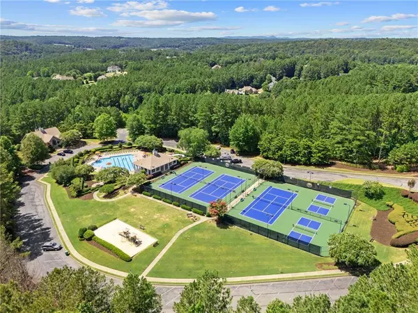 608 Walker CT, Canton, GA 30115