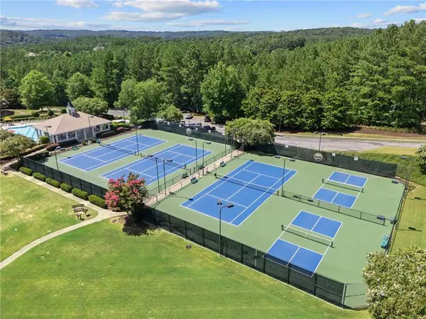 608 Walker CT, Canton, GA 30115