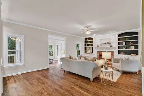 11120 Crofton Overlook CT, Johns Creek, GA 30097