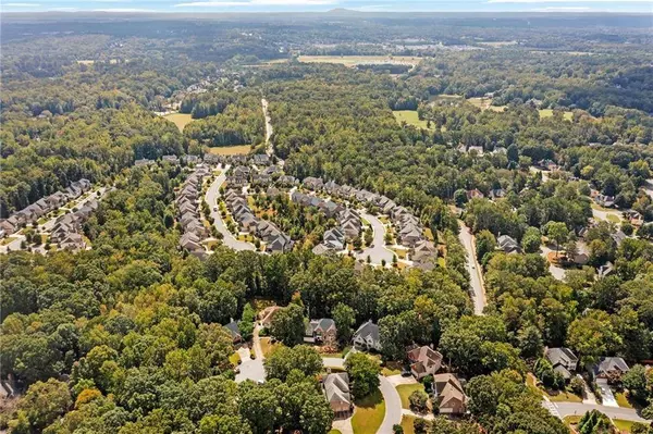 11120 Crofton Overlook CT, Johns Creek, GA 30097