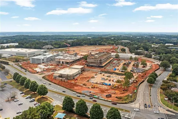 11120 Crofton Overlook CT, Johns Creek, GA 30097