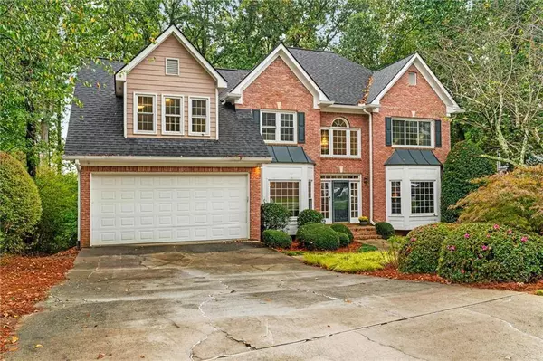 11120 Crofton Overlook CT, Johns Creek, GA 30097