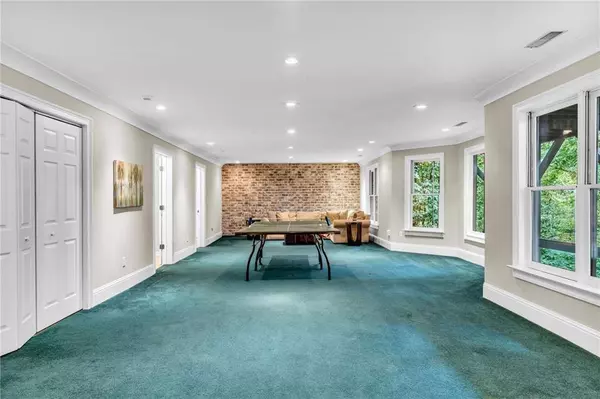 11100 Crofton Overlook CT, Johns Creek, GA 30097