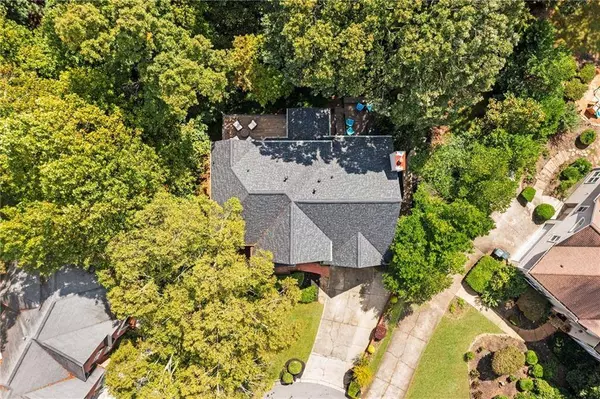 11100 Crofton Overlook CT, Johns Creek, GA 30097