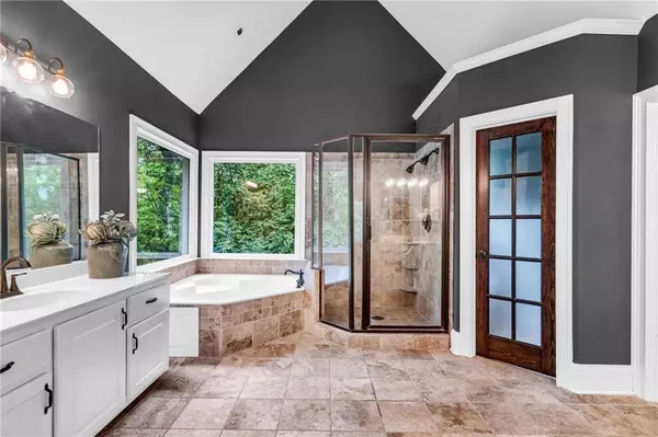 11100 Crofton Overlook CT, Johns Creek, GA 30097