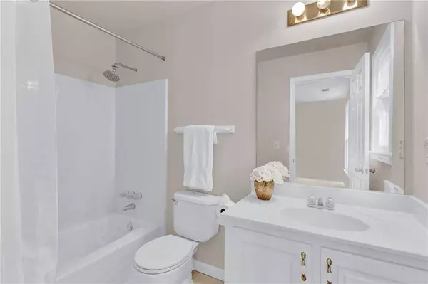 11120 Crofton Overlook CT, Johns Creek, GA 30097