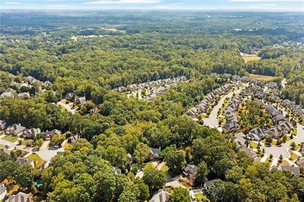 11100 Crofton Overlook CT, Johns Creek, GA 30097