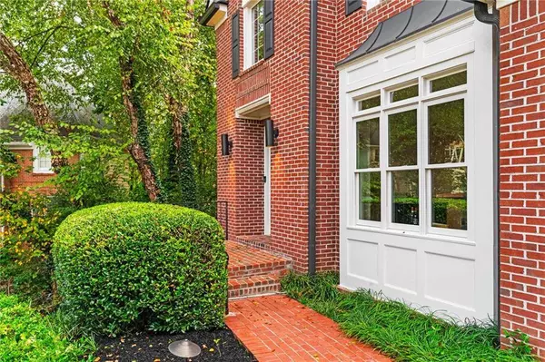 11100 Crofton Overlook CT, Johns Creek, GA 30097