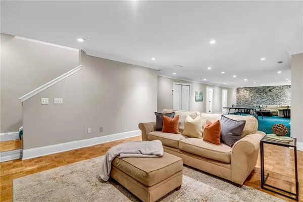 11100 Crofton Overlook CT, Johns Creek, GA 30097