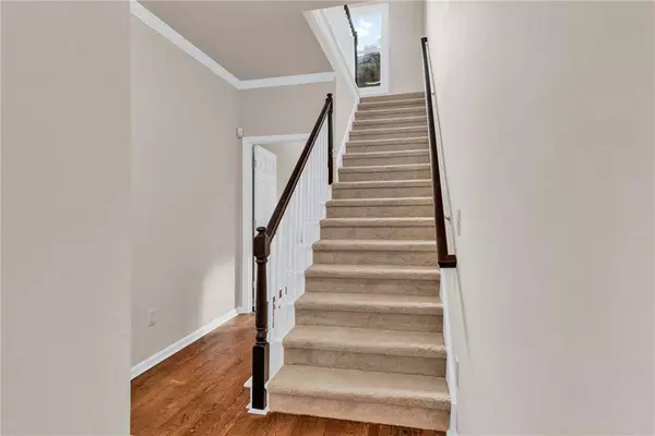 11120 Crofton Overlook CT, Johns Creek, GA 30097