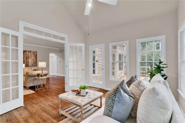 11120 Crofton Overlook CT, Johns Creek, GA 30097