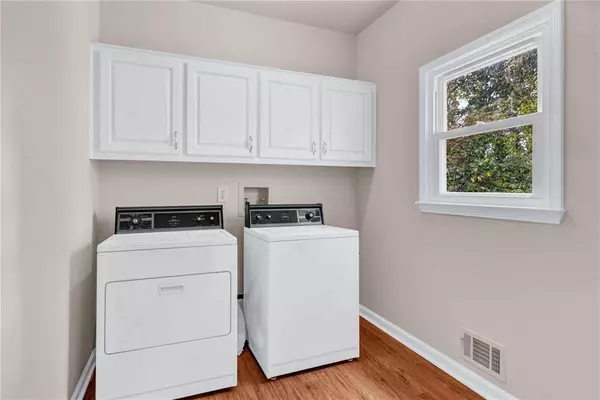 11120 Crofton Overlook CT, Johns Creek, GA 30097