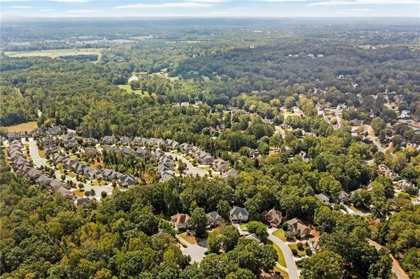 11120 Crofton Overlook CT, Johns Creek, GA 30097