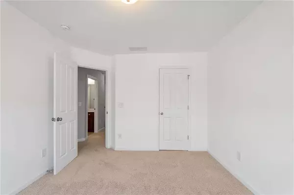 7535 Jamestown DR, Alpharetta, GA 30005