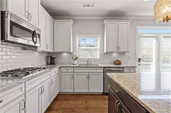 5120 Bristlecone Pine WAY, Cumming, GA 30040