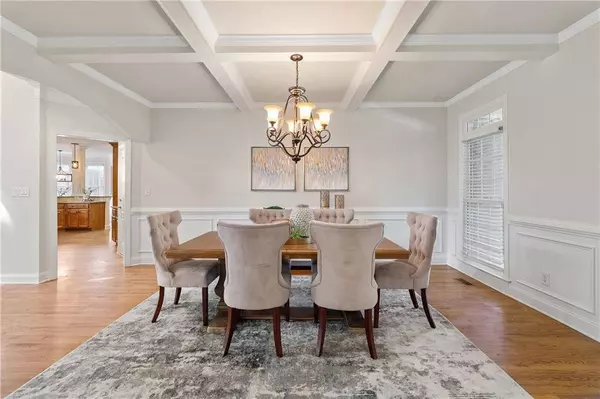 6427 Blue Water DR, Buford, GA 30518