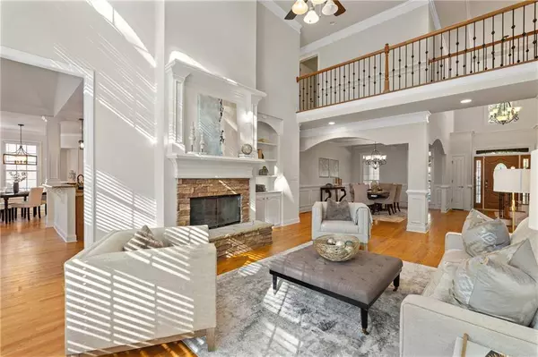 6427 Blue Water DR, Buford, GA 30518