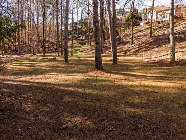 210 Tynebrae PL, Roswell, GA 30075