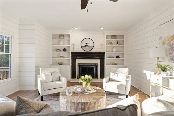 210 Tynebrae PL, Roswell, GA 30075