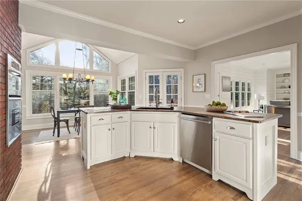 210 Tynebrae PL, Roswell, GA 30075