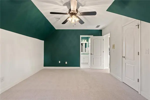 210 Tynebrae PL, Roswell, GA 30075