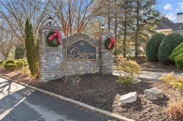 210 Tynebrae PL, Roswell, GA 30075