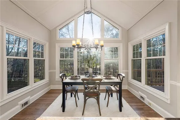 210 Tynebrae PL, Roswell, GA 30075