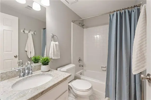 210 Tynebrae PL, Roswell, GA 30075