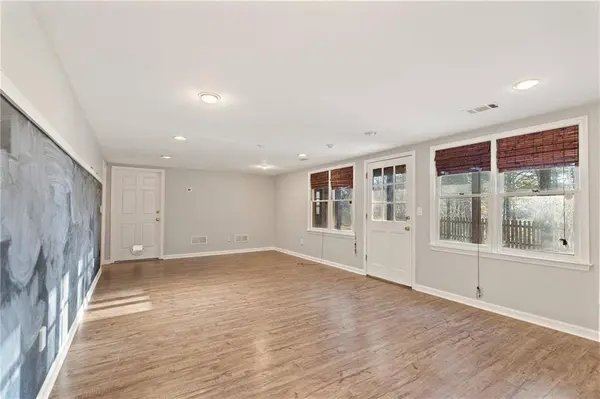 210 Tynebrae PL, Roswell, GA 30075