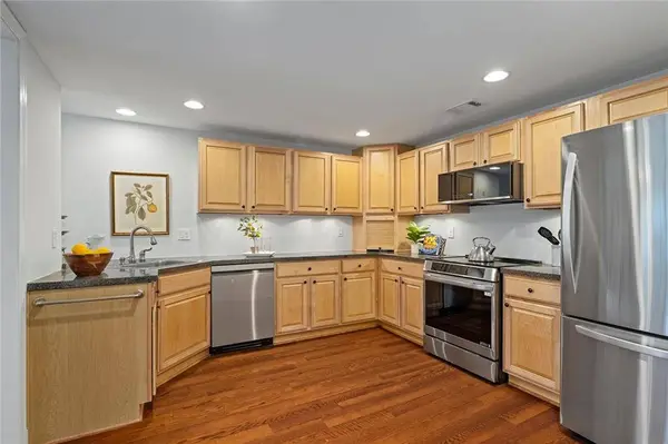 120 Old Chartwell DR, Alpharetta, GA 30022