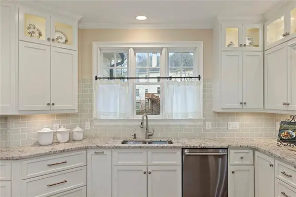 120 Old Chartwell DR, Alpharetta, GA 30022