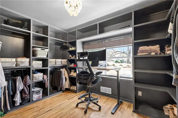 3811 N Stratford RD NE, Atlanta, GA 30342