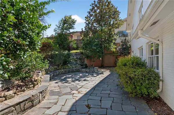 3811 N Stratford RD NE, Atlanta, GA 30342