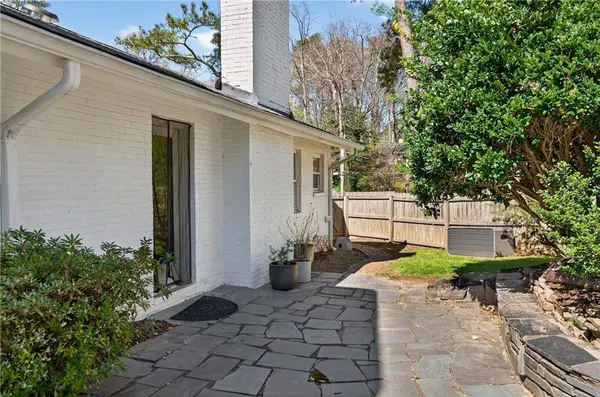 3811 N Stratford RD NE, Atlanta, GA 30342