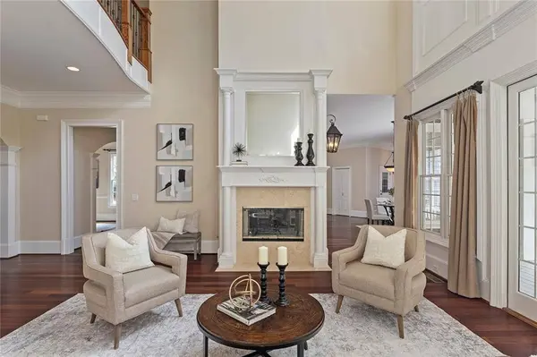 1863 Baynham DR, Dunwoody, GA 30338