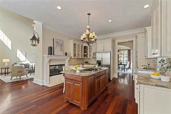 1863 Baynham DR, Dunwoody, GA 30338