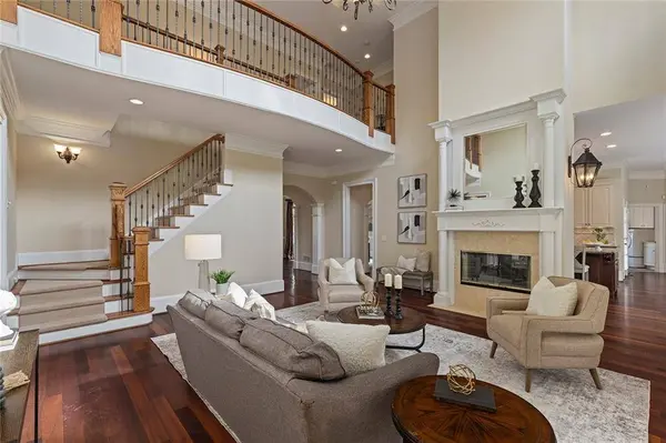 1863 Baynham DR, Dunwoody, GA 30338