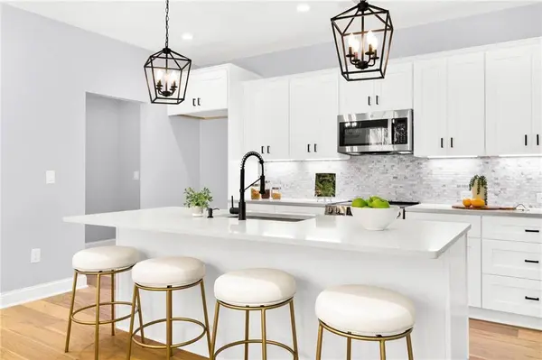 6144 Cardinal DR, Gainesville, GA 30506