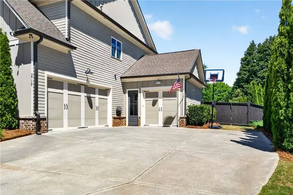2715 Rustic Lake TER, Cumming, GA 30041