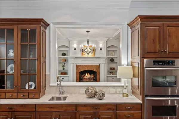 2000 Lancaster SQ, Roswell, GA 30076