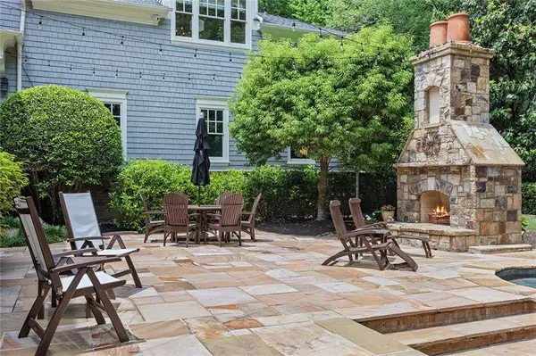 2000 Lancaster SQ, Roswell, GA 30076