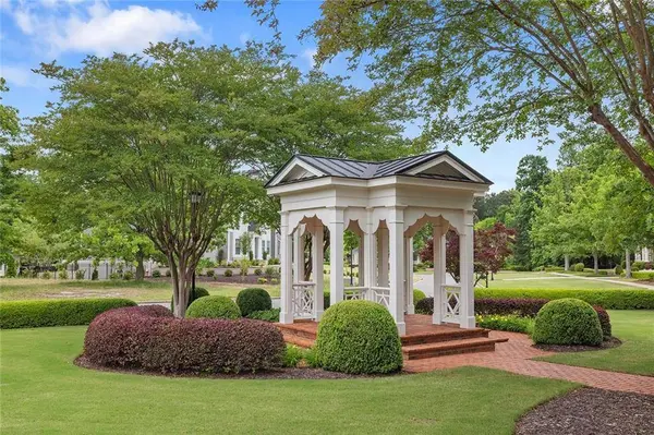 2000 Lancaster SQ, Roswell, GA 30076
