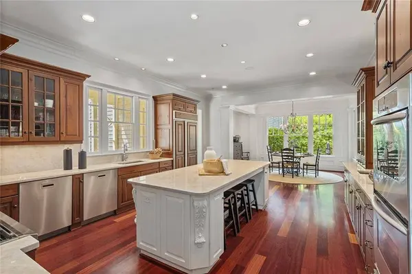 2000 Lancaster SQ, Roswell, GA 30076