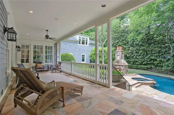 2000 Lancaster SQ, Roswell, GA 30076