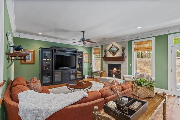 2000 Lancaster SQ, Roswell, GA 30076