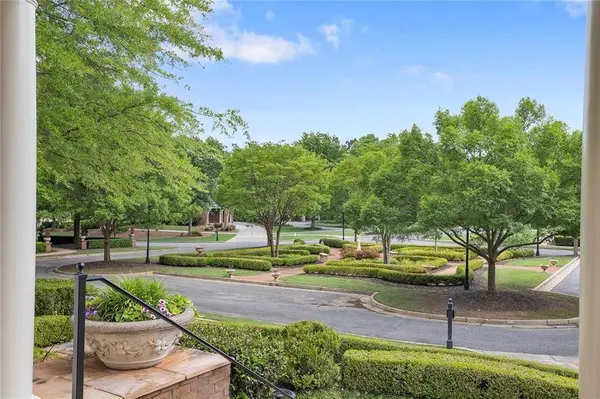 2000 Lancaster SQ, Roswell, GA 30076