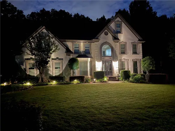 10645 Oxford Mill CIR, Alpharetta, GA 30022